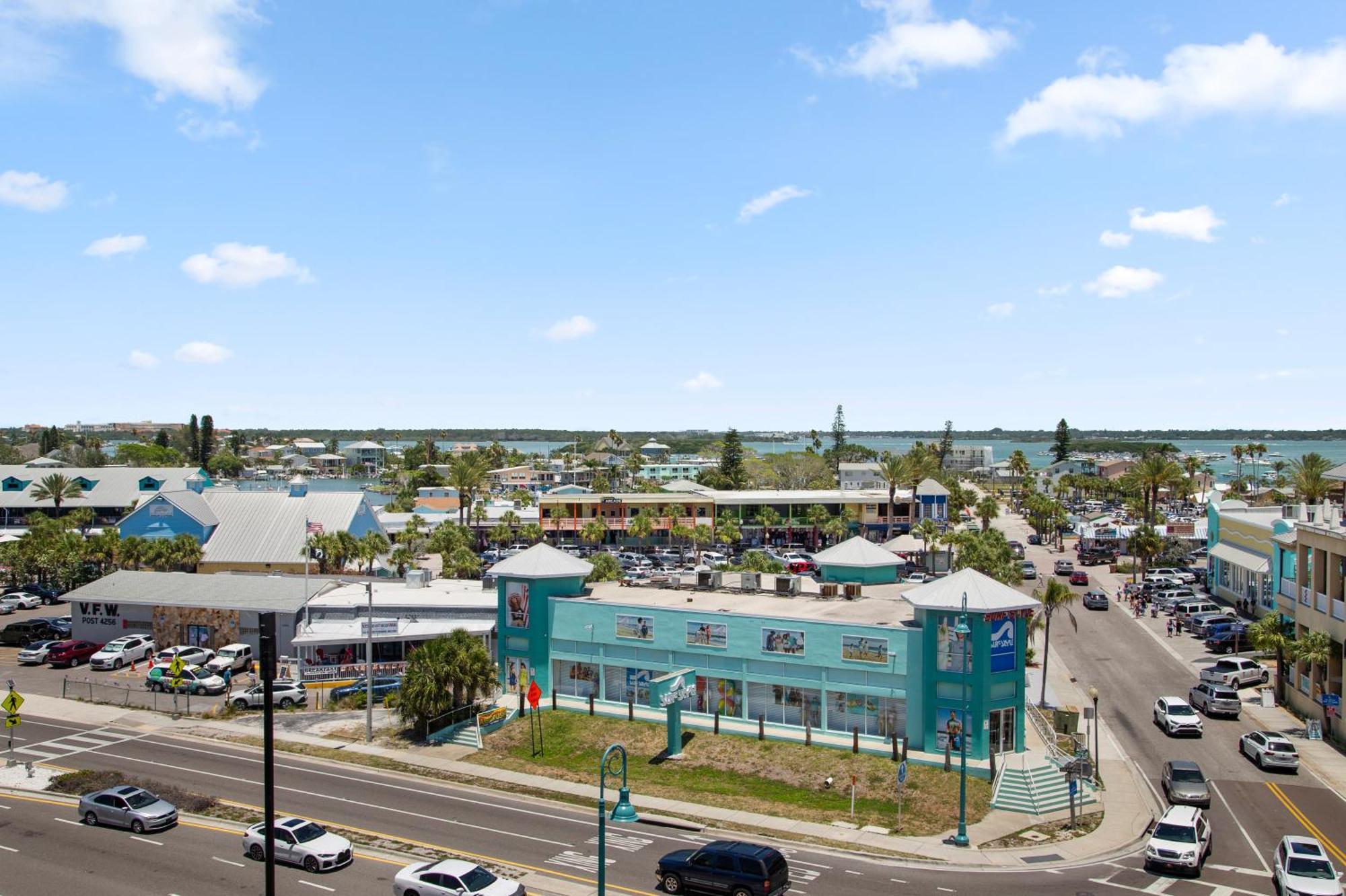 504 Beach Place Condos St. Pete Beach Exterior photo