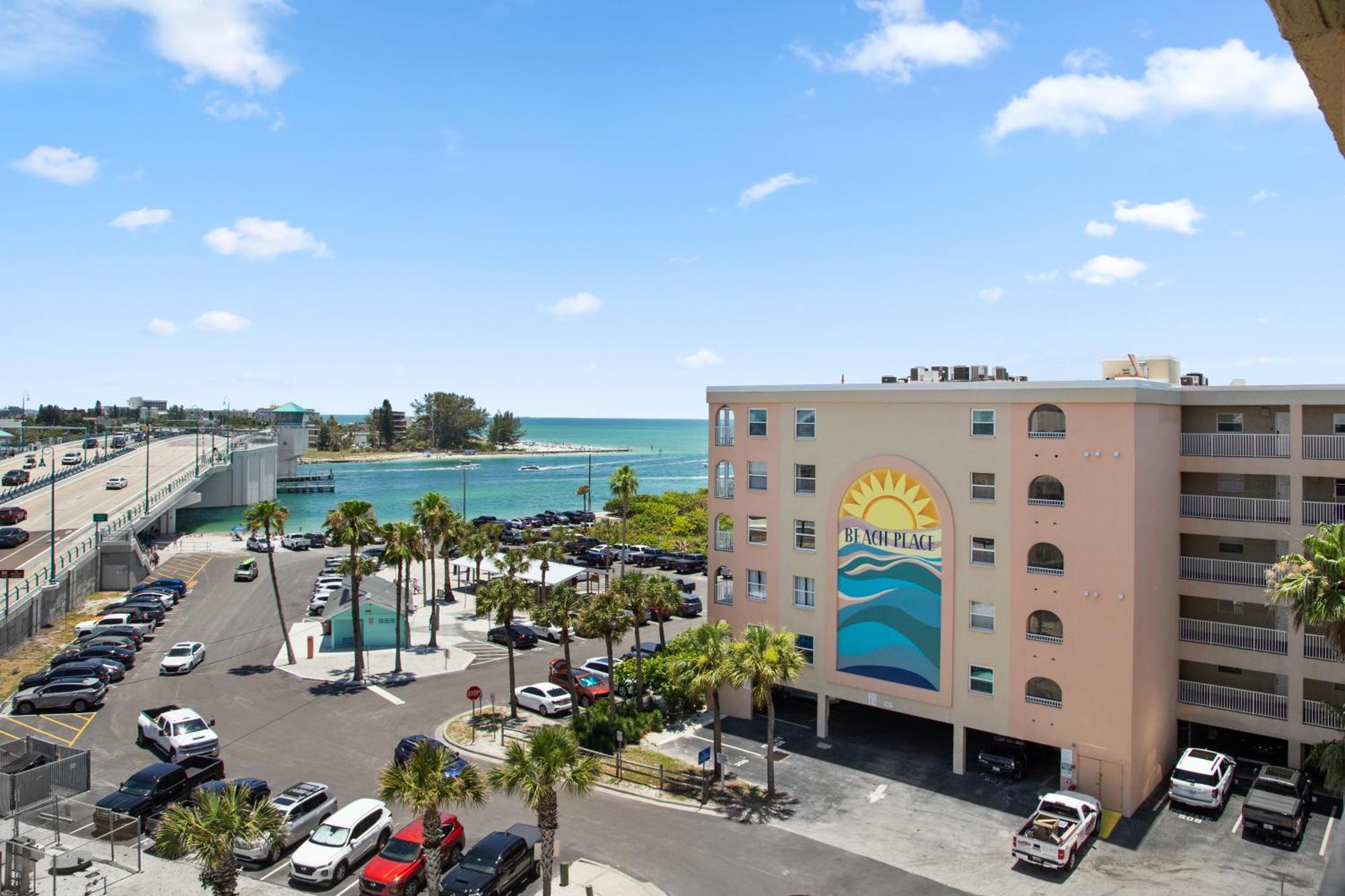 504 Beach Place Condos St. Pete Beach Exterior photo